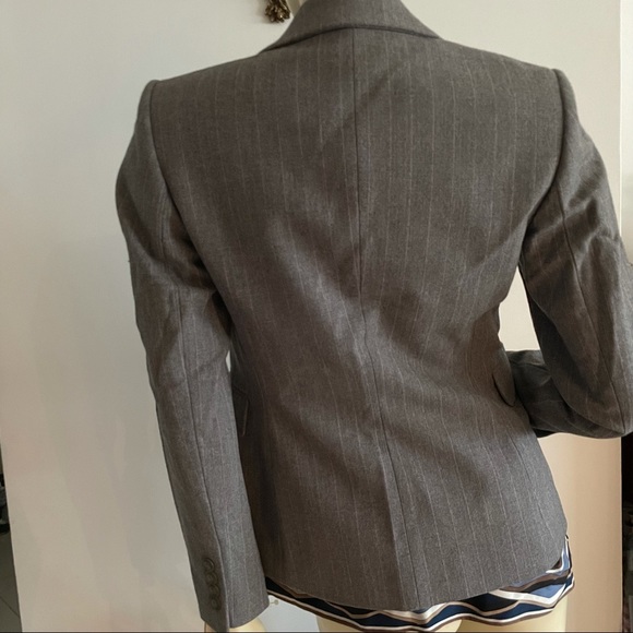 Petite gray striped wool blazer with single button closure - Picture 3 of 8